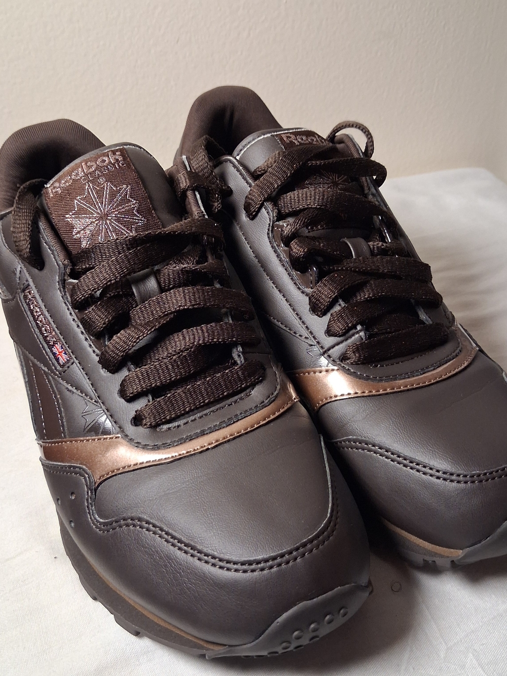 Reebok Classic Leather Brown Bronze Metallic Low Top Sneakers Womens - Picture 2 of 16